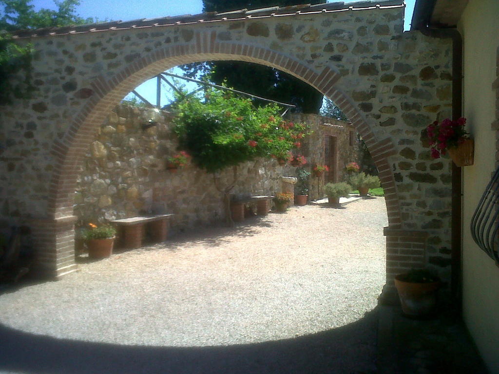 Agriturismo Podere Micitto Usi Екстериор снимка