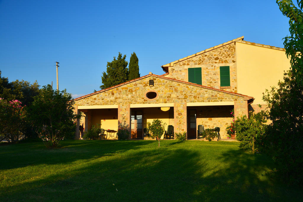 Agriturismo Podere Micitto Usi Екстериор снимка