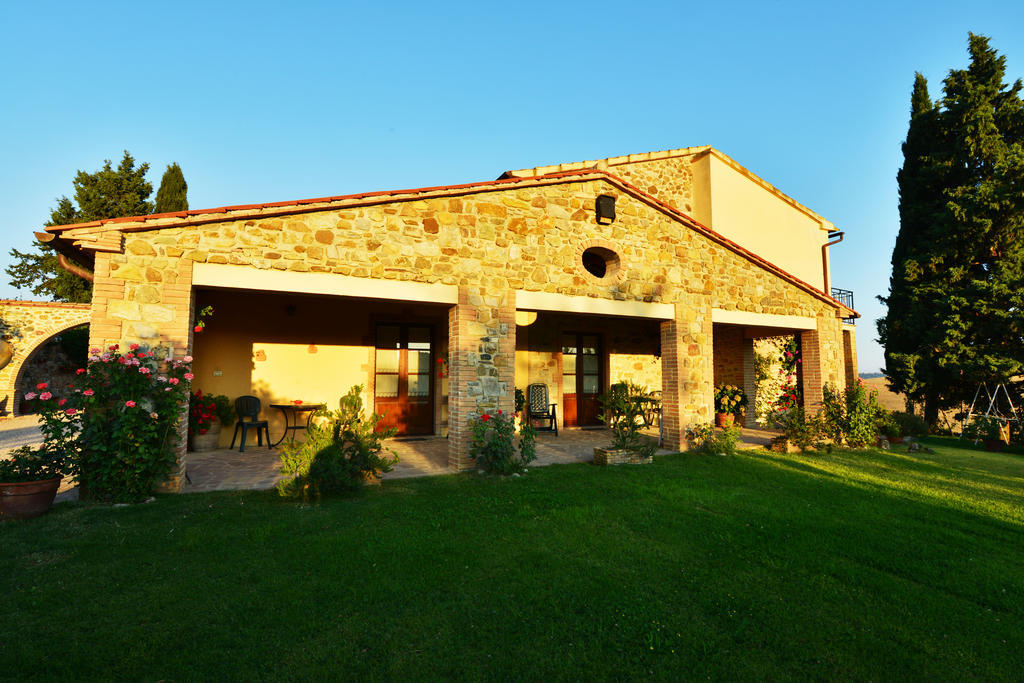 Agriturismo Podere Micitto Usi Екстериор снимка