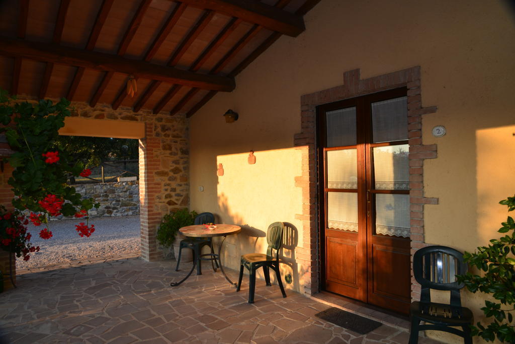 Agriturismo Podere Micitto Usi Стая снимка